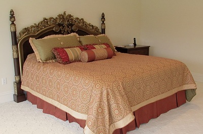 custom bedding and custom accent pillow ideas master bedroom